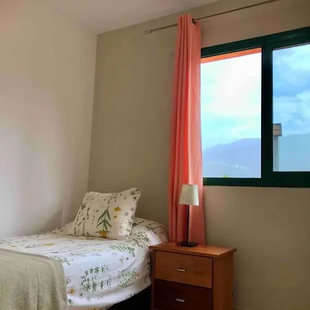 Luminoso Apartamento Con Piscina Y Parking * Puerto de la Cruz (Tenerife)