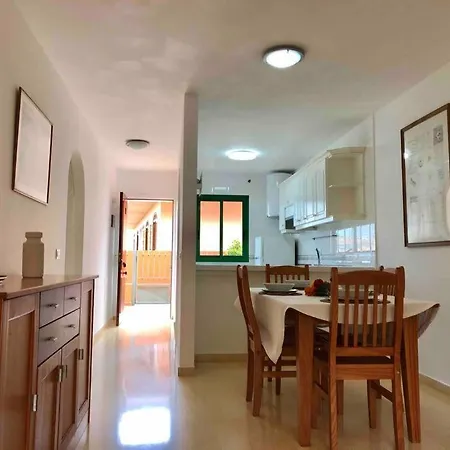Apartamento Luminoso Apartamento Con Piscina Y Parking Puerto de la Cruz (Tenerife)